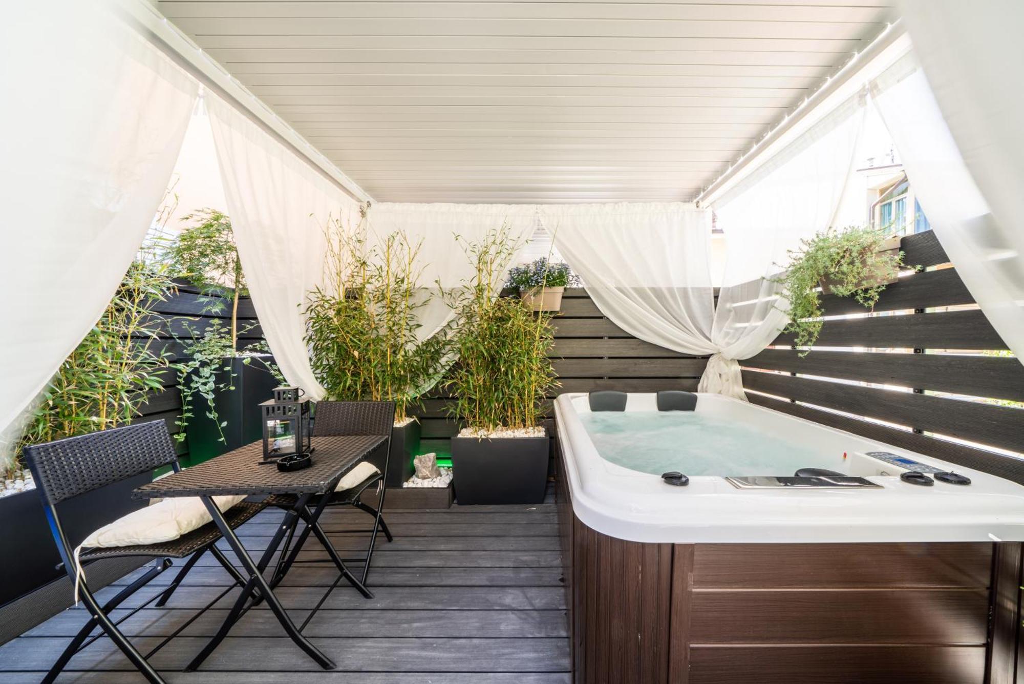 Sea Garden Apartments & Rooms Градо Экстерьер фото